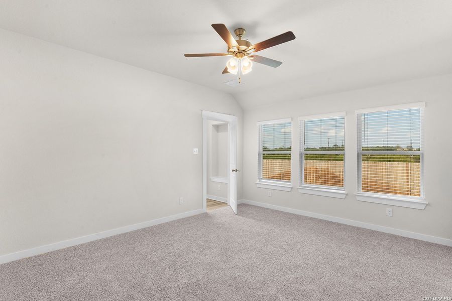 Spacious, unfurnished interior of a new home in Prairie Green, Converse (Image 11).