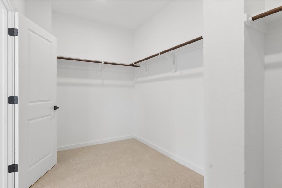 Spacious, unfurnished interior of a new home in , Houston (Image 17).