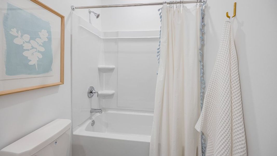 3565 Jasper Bath3 2of2 F1 Base3