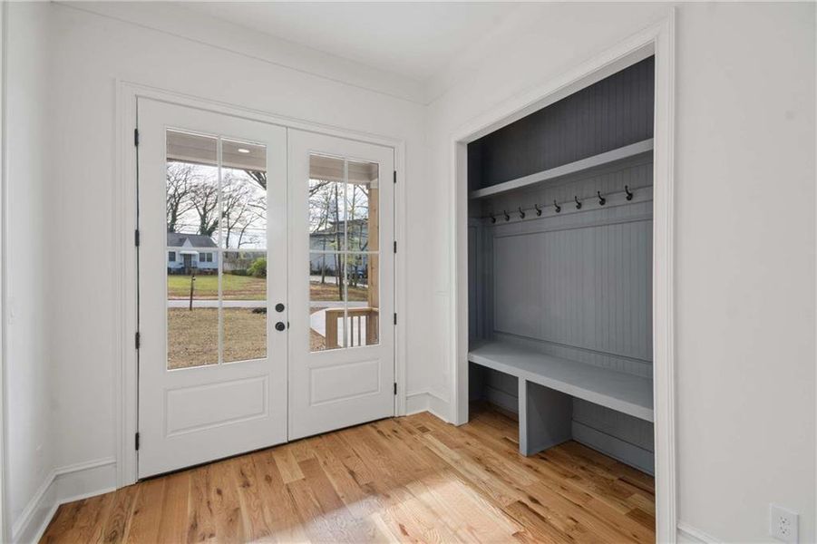 Spacious, unfurnished interior of a new home in , Atlanta (Image 25). Spacious, unfurnished interior of a new home in , Atlanta (Image 25).