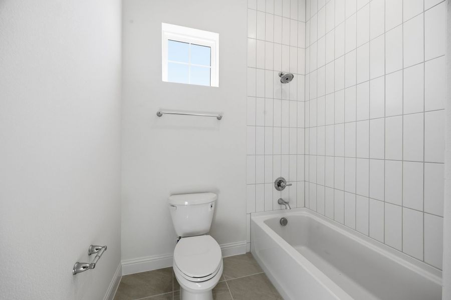 Furnished interior view inside a new home in Highland Crossing, Celina (Image 13).
