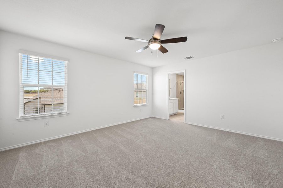 Spacious, unfurnished interior of a new home in Creekside at Estancia, Austin (Image 22). Spacious, unfurnished interior of a new home in Creekside at Estancia, Austin (Image 22).