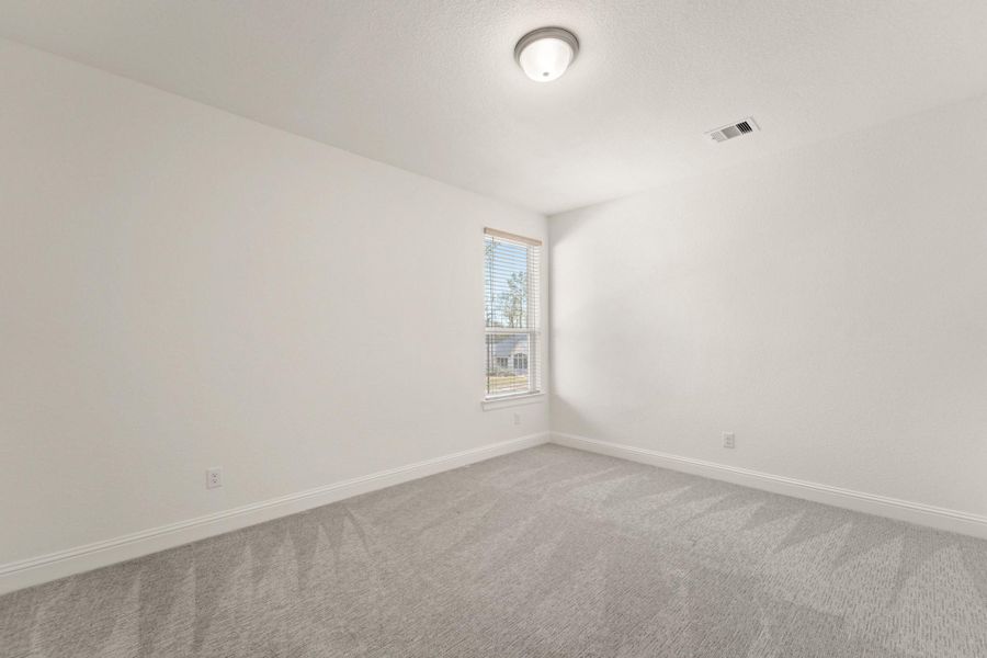 Spacious, unfurnished interior of a new home in The Highlands - 65', Porter (Image 21).