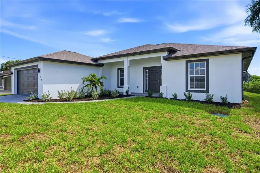 Exterior details and patio area of a home in , Cape Coral (Image 3).