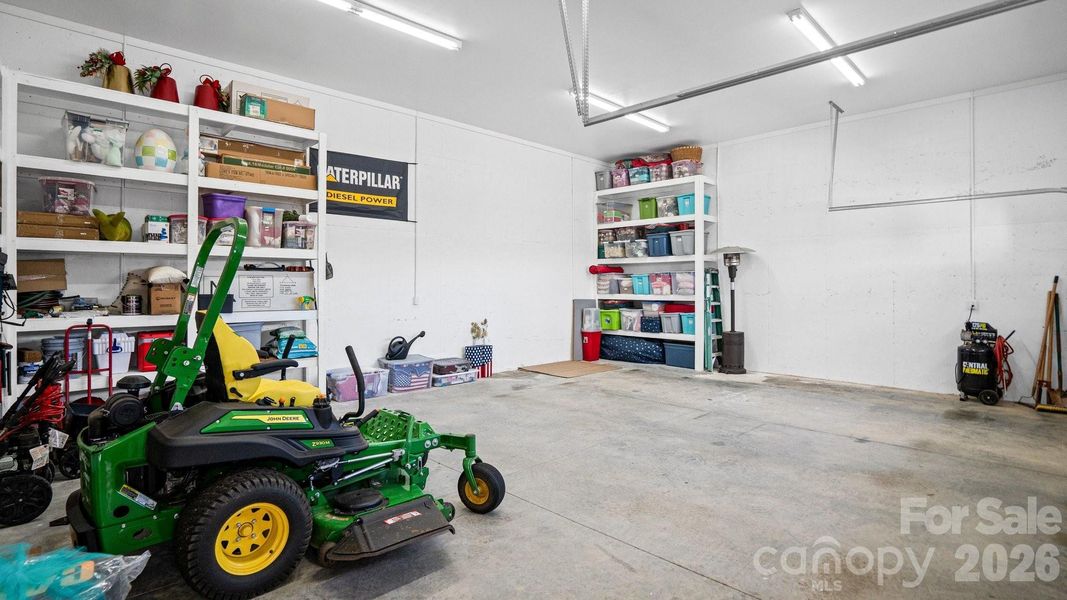 Image 43 of a home in .