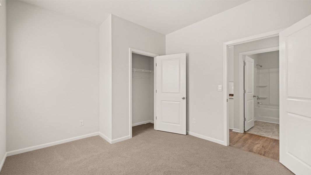 Spacious, unfurnished interior of a new home in Highland Hills, Graniteville (Image 22).