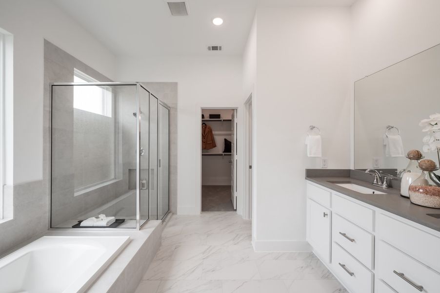 Representative furnished interior of a home built from the Wren by Tri Pointe Homes in Oakhill Reserve, Tomball (Image 17).
