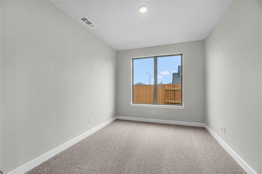 Spacious, unfurnished interior of a new home in Elyson, Katy (Image 17).