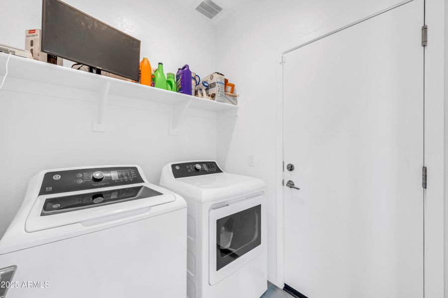 2340 W La Salle St-21