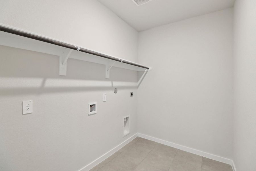 Spacious, unfurnished interior of a new home in Heights of Barbers Hill, Mont Belvieu (Image 11). Spacious, unfurnished interior of a new home in Heights of Barbers Hill, Mont Belvieu (Image 11).