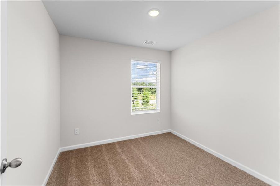 Spacious, unfurnished interior of a new home in The Grove At Mundy Mill, Gainesville (Image 23).