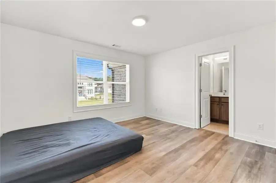 Image 56 of a home in .