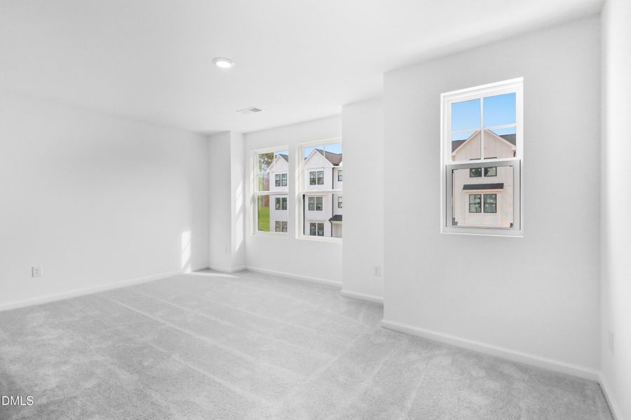 SUN_ElmGrove_Pic_Jackson_QMI_22_Bed3_1of