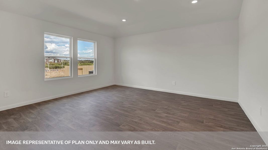 Spacious, unfurnished interior of a new home in Trace, San Marcos (Image 20).