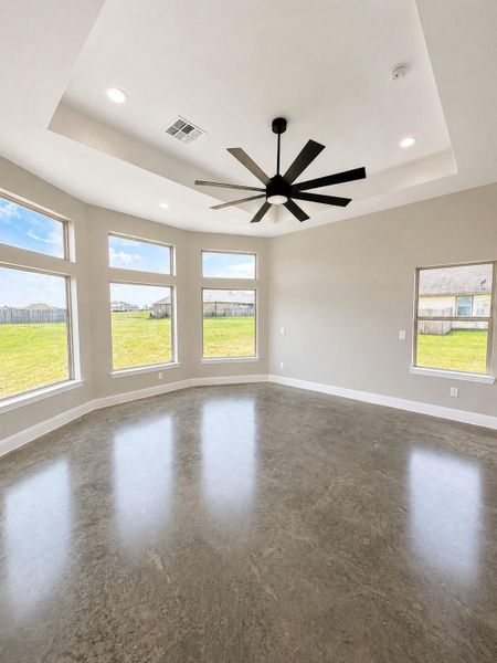 Spacious, unfurnished interior of a new home in , Willis (Image 21).