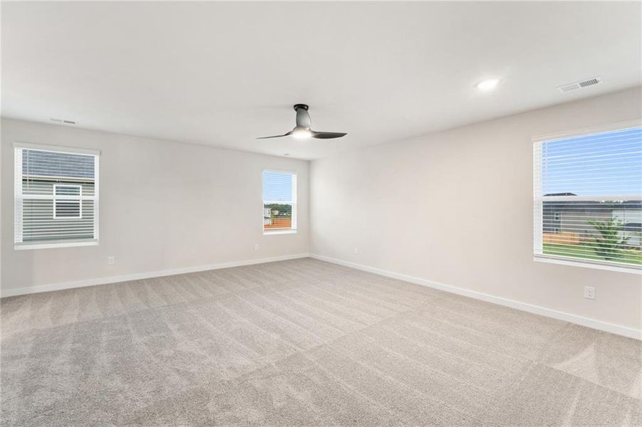 Spacious, unfurnished interior of a new home in Southern Hills, McDonough (Image 20). Spacious, unfurnished interior of a new home in Southern Hills, McDonough (Image 20).