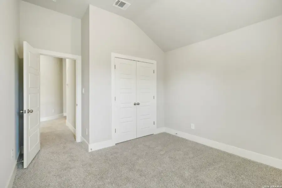 Spacious, unfurnished interior of a new home in , San Antonio (Image 12).