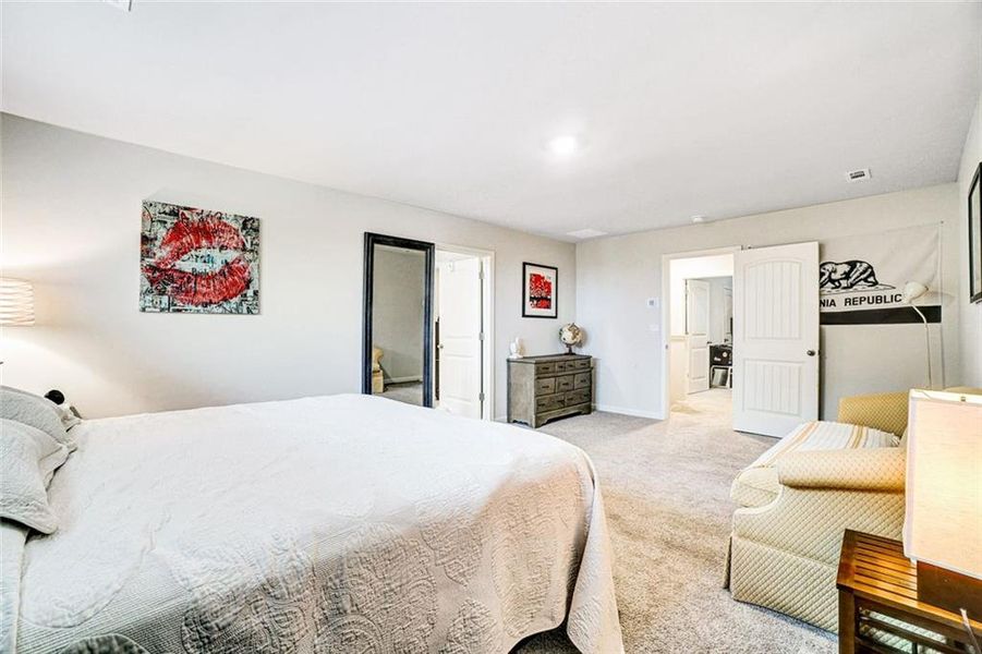 Furnished interior view inside a new home in , Dawsonville (Image 23).