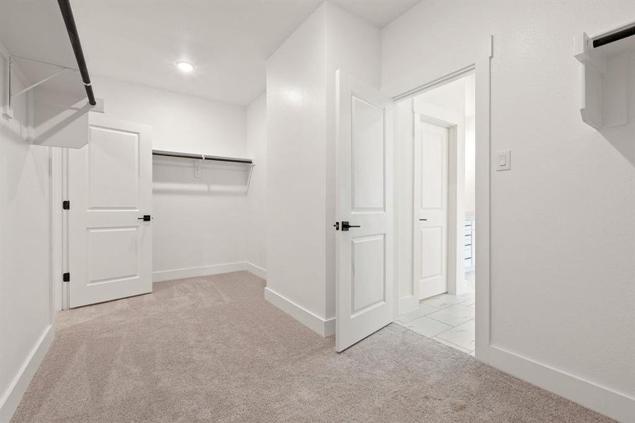 Spacious, unfurnished interior of a new home in Waverly Estates, Nevada (Image 12). Spacious, unfurnished interior of a new home in Waverly Estates, Nevada (Image 12).