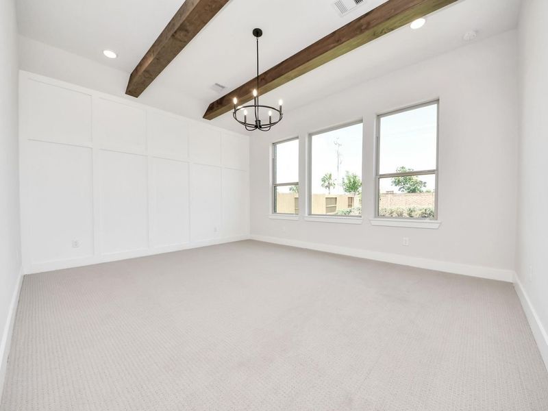 Spacious, unfurnished interior of a new home in Lago Mar, Texas City (Image 30).
