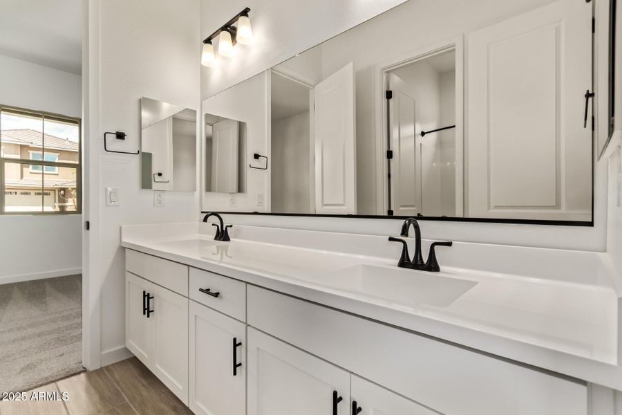 24 Bonanza 24 Bonanza