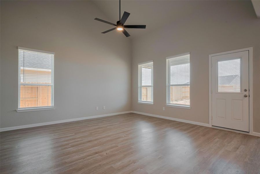 Spacious, unfurnished interior of a new home in La Segarra, Brookshire (Image 42).