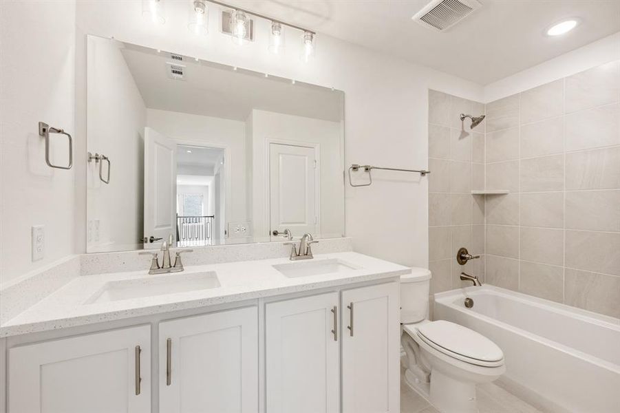 Furnished interior view inside a new home in Creekview Meadows, Pilot Point (Image 6).