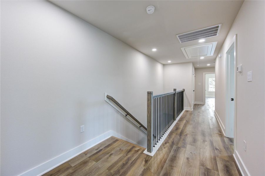 Spacious, unfurnished interior of a new home in , Houston (Image 13).