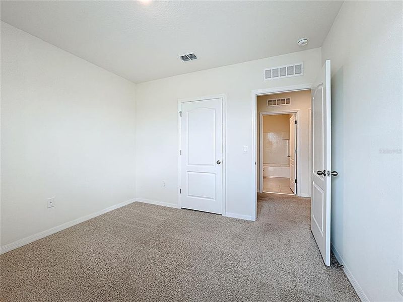 Spacious, unfurnished interior of a new home in Harmony West, St. Cloud (Image 31).