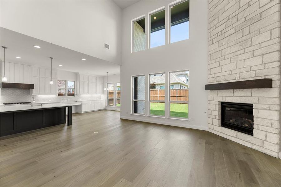 Spacious, unfurnished interior of a new home in Gideon Grove, Phase 2, Rockwall (Image 29). Spacious, unfurnished interior of a new home in Gideon Grove, Phase 2, Rockwall (Image 29).