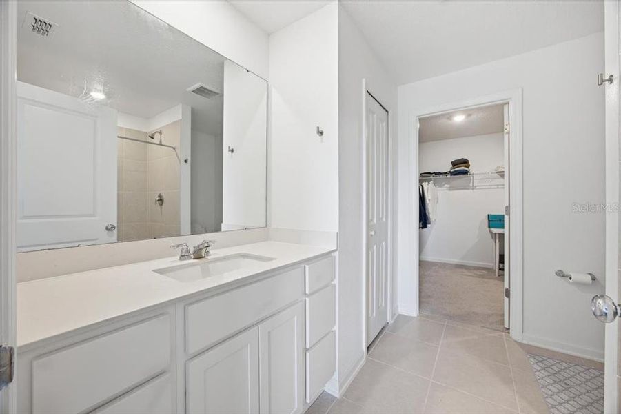 Furnished interior view inside a new home in Hunt Club Groves, Lake Wales (Image 16).