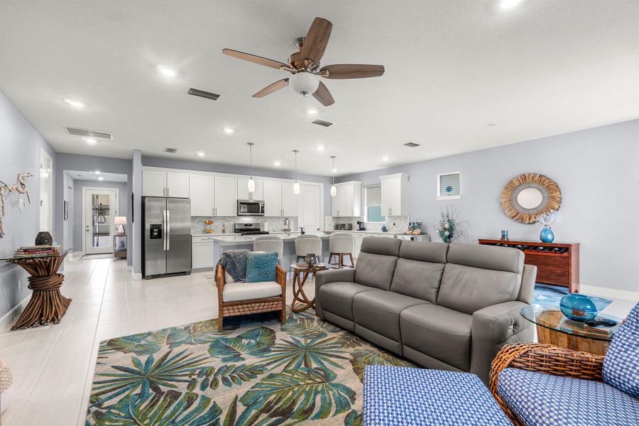 Furnished interior view inside a new home in , Port St. Lucie (Image 12).