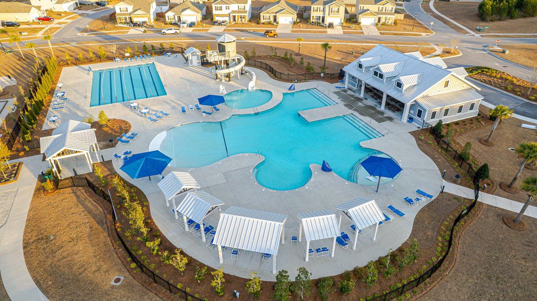 Community amenities in , Summerville (Image 27).