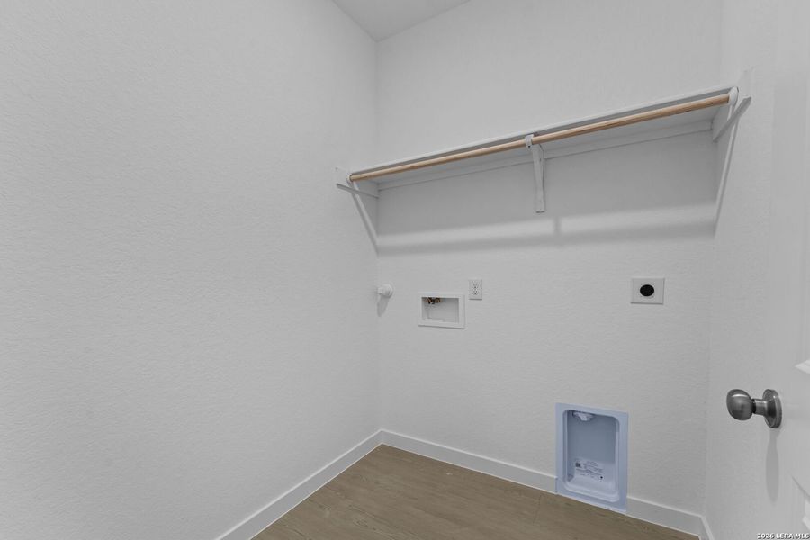 Spacious, unfurnished interior of a new home in Grace Valley, Marion (Image 20).