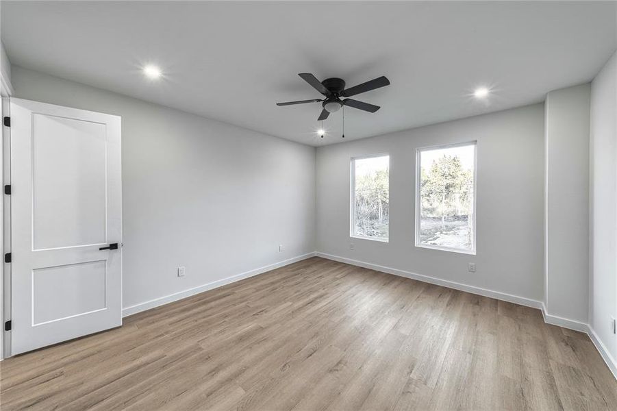 Spacious, unfurnished interior of a new home in , Dallas (Image 21).