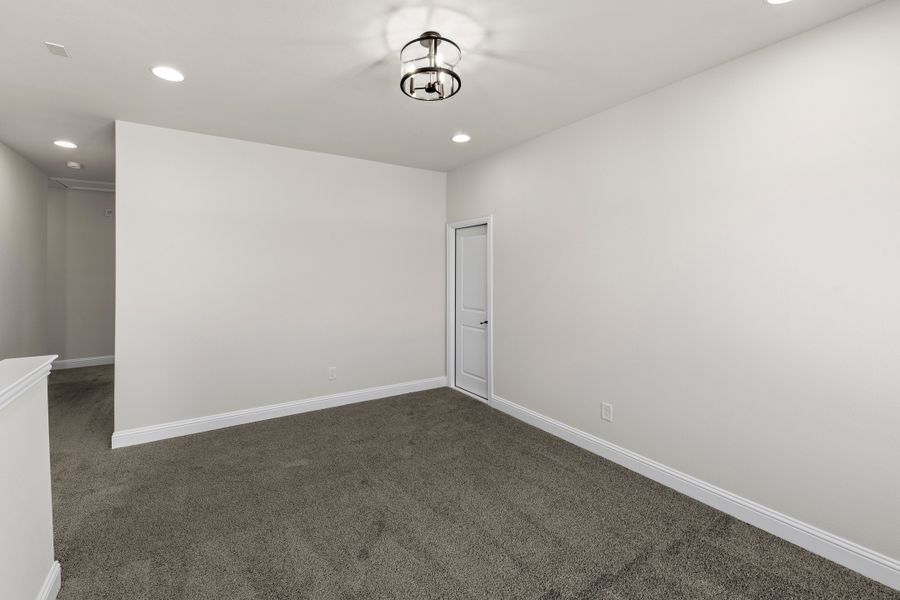 Representative unfurnished interior of a home built from the Honor by Rockwell Homes in Creekside, Royse City (Image 56).
