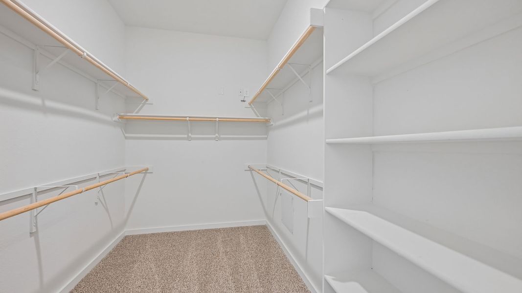 Spacious, unfurnished interior of a new home in The Enclave at Bar W Ranch, Leander (Image 24).
