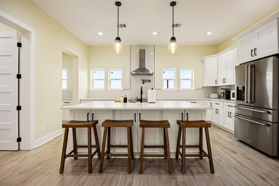 Furnished interior view inside a new home in , Galveston (Image 15).