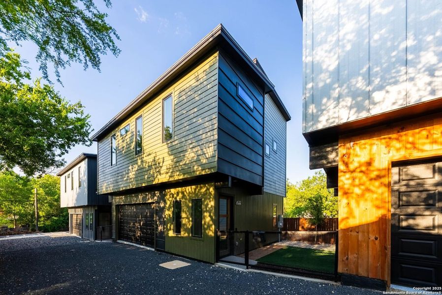 Image 29 of a home in .