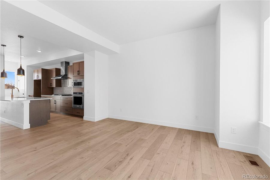 Spacious, unfurnished interior of a new home in , Broomfield (Image 21).