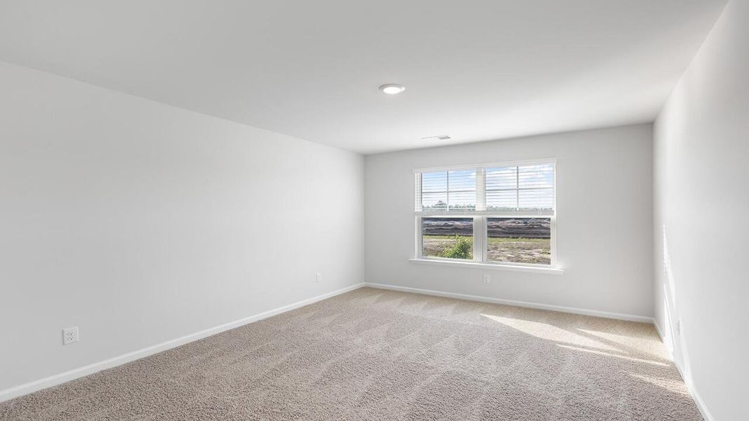 Spacious, unfurnished interior of a new home in Sheep Island, Summerville (Image 18).
