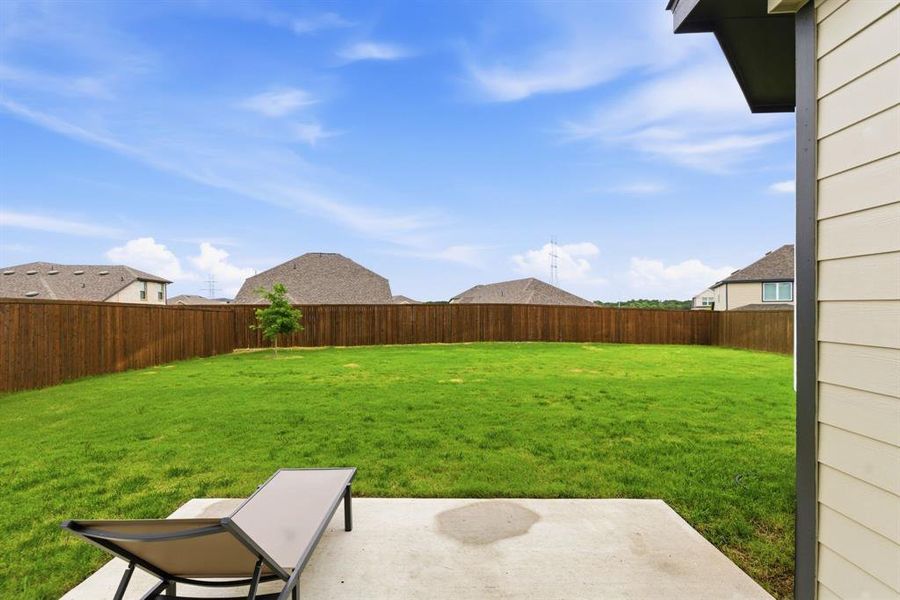 Exterior details and patio area of a home in , Cleburne (Image 24).