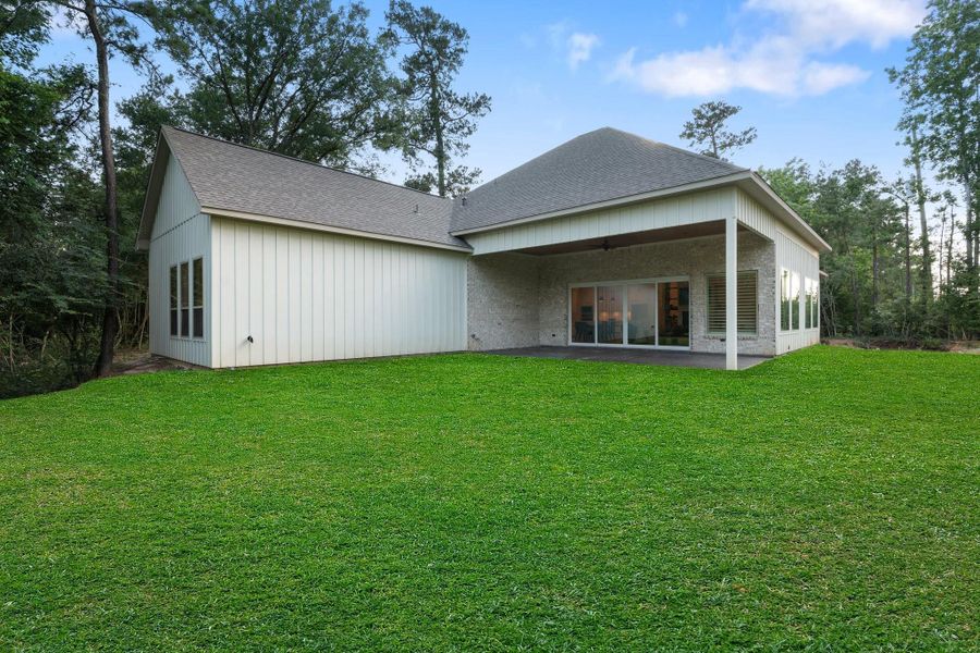 Exterior details and patio area of a home in , Tomball (Image 25). Exterior details and patio area of a home in , Tomball (Image 25).