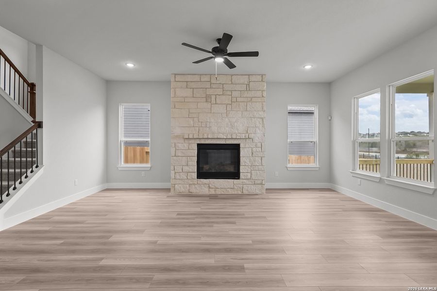 Spacious, unfurnished interior of a new home in Homestead, Schertz (Image 34).
