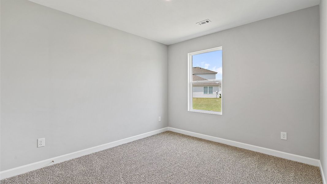 Spacious, unfurnished interior of a new home in Colonial East, Panama City Beach (Image 25).