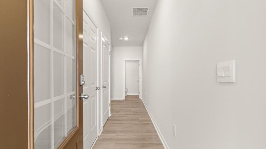 Spacious, unfurnished interior of a new home in Mountain Park, Dahlonega (Image 31). Spacious, unfurnished interior of a new home in Mountain Park, Dahlonega (Image 31).