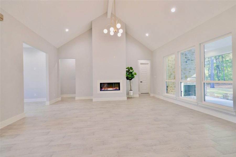 Spacious, unfurnished interior of a new home in , Waller (Image 14).