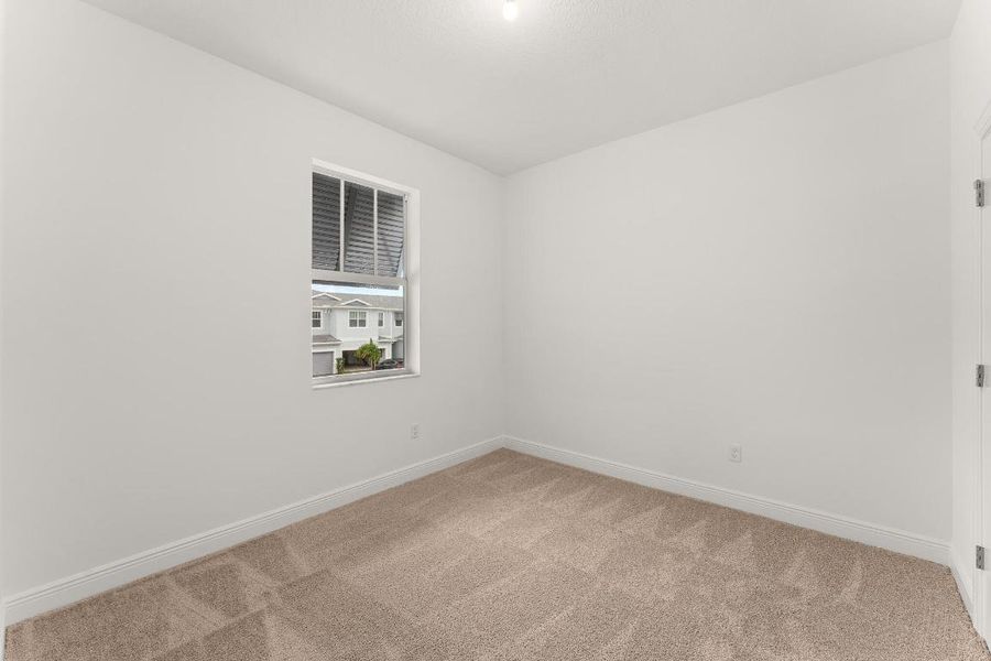 US_SEF_AQUA_LOT 86_bed 2 US_SEF_AQUA_LOT 86_bed 2