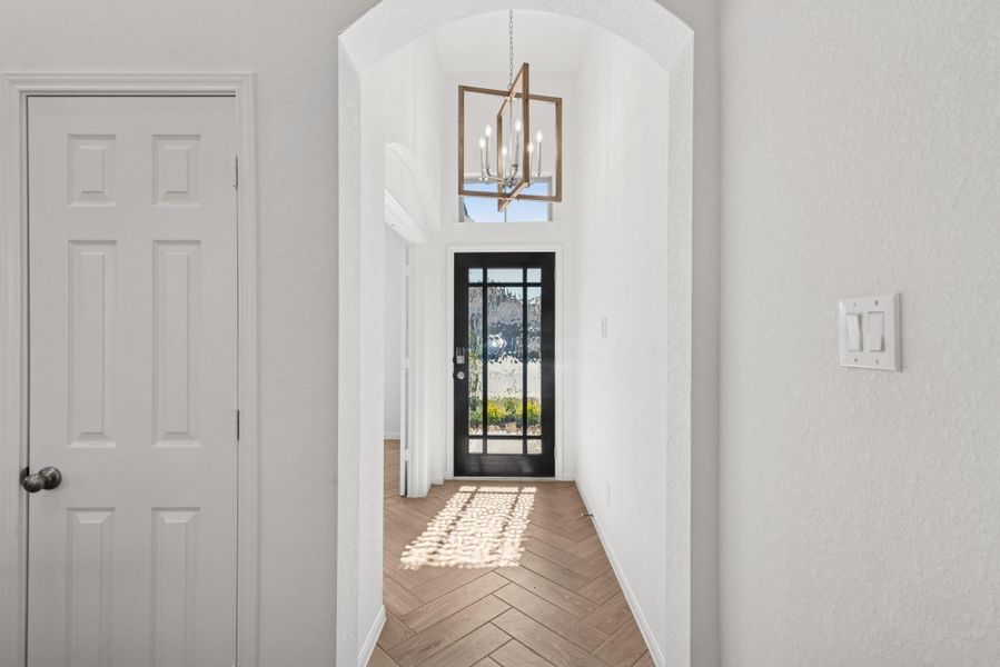 Welcoming foyer (*Photo not of actual home and used for illustration purposes only.)