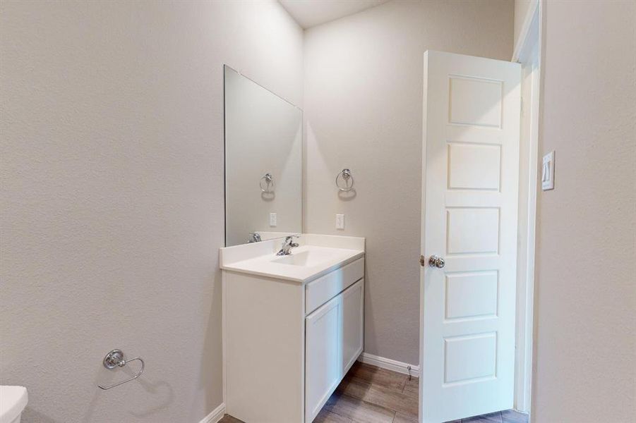 Furnished interior view inside a new home in Prairie Ridge at Goodland, Venus (Image 11). Furnished interior view inside a new home in Prairie Ridge at Goodland, Venus (Image 11).